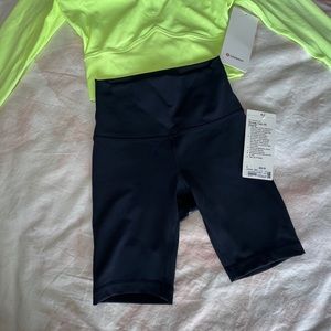 🆕 Lululemon Wunder Under Train HR Short 8” Size 4 Navy